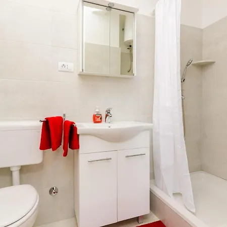 Nina- One Bedroom With Sea View * Mlini